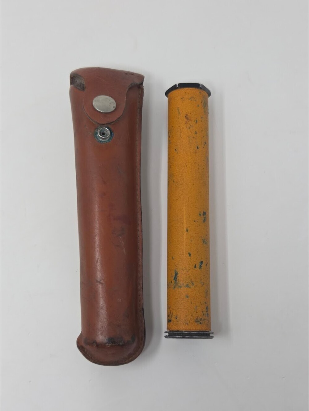 Vintage Leather Case With Grade Level Tool Insert Snap Closure Storage 7 Inch
